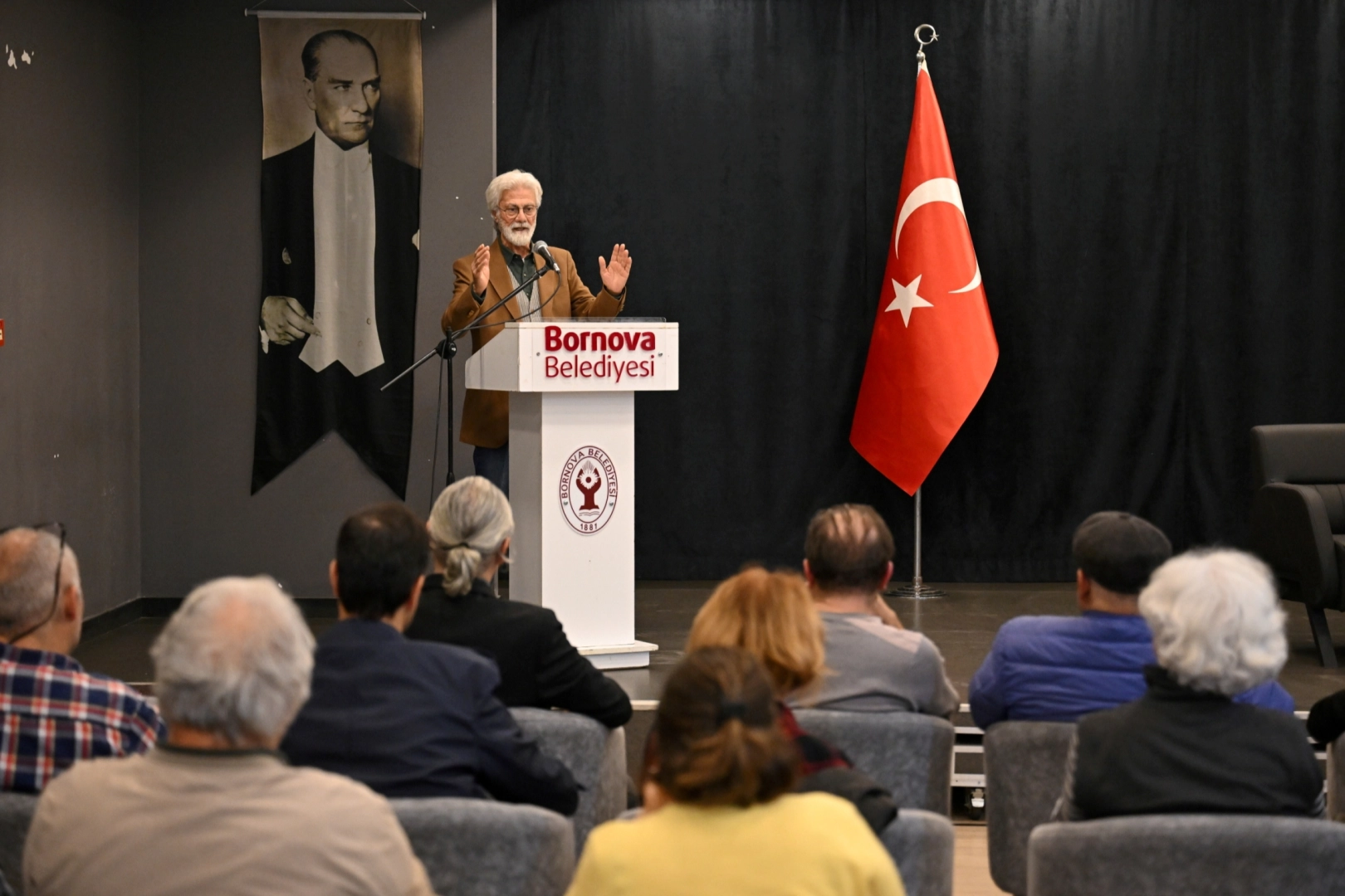 İzmir Bornova’da Kent Söyleşileri’nde şiir rüzgârı